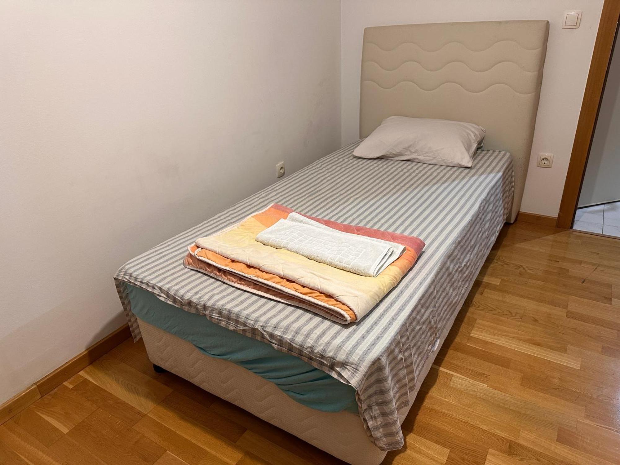 Rooms Near The Airport SJJ Exterior foto